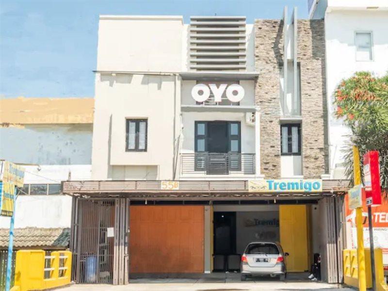 Hotel Syariah Tremigo Guesthouse Cirebon Exterior foto