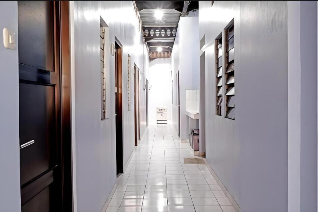 Hotel Syariah Tremigo Guesthouse Cirebon Exterior foto